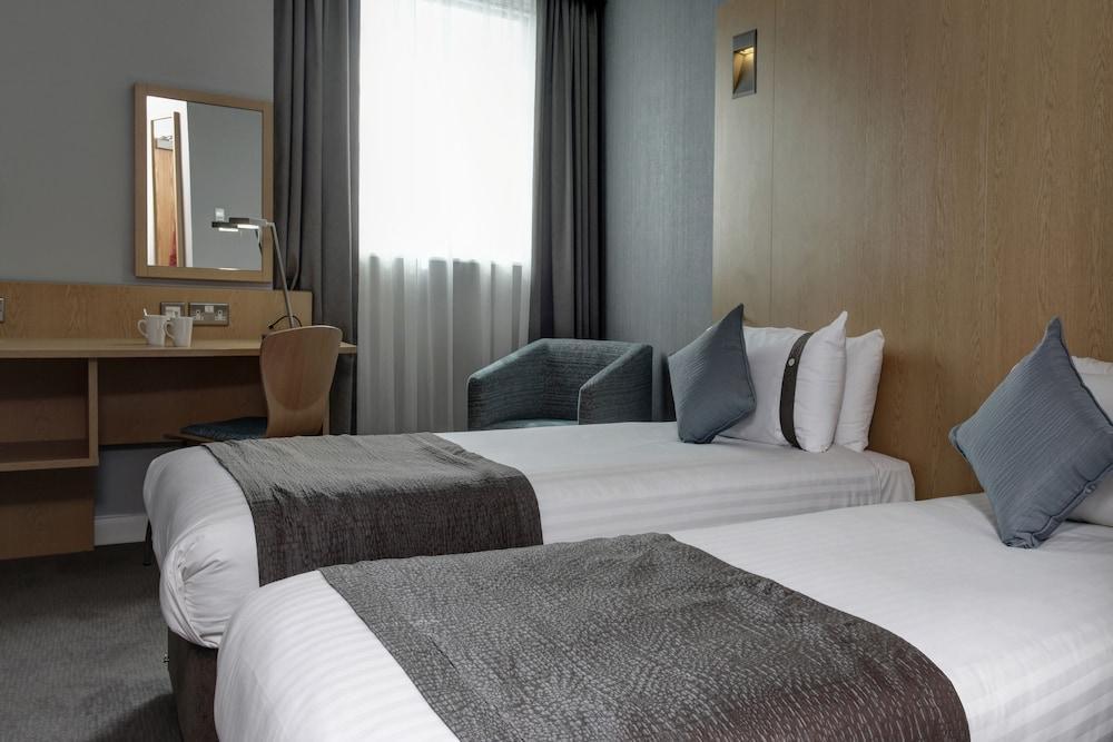 Holiday Inn London Luton Airport By Ihg Eksteriør bilde
