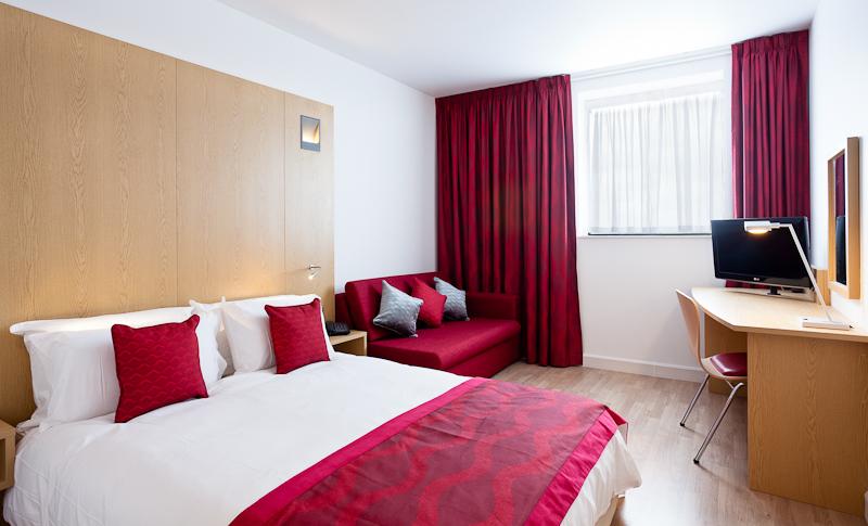 Holiday Inn London Luton Airport By Ihg Rom bilde