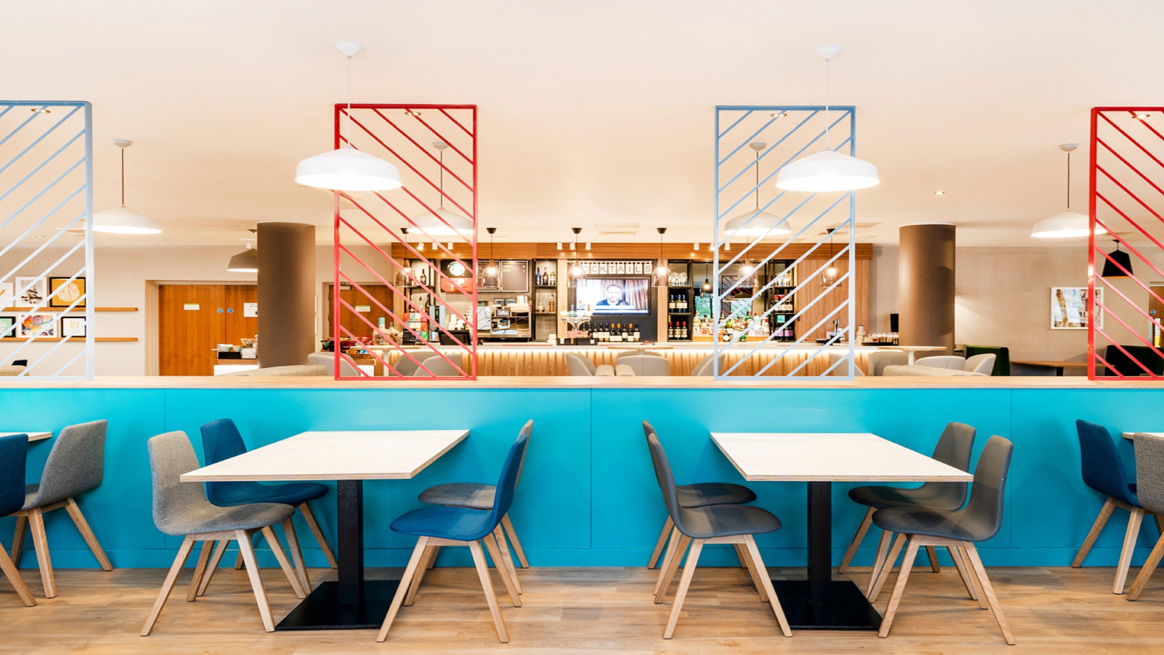 Holiday Inn London Luton Airport By Ihg Eksteriør bilde