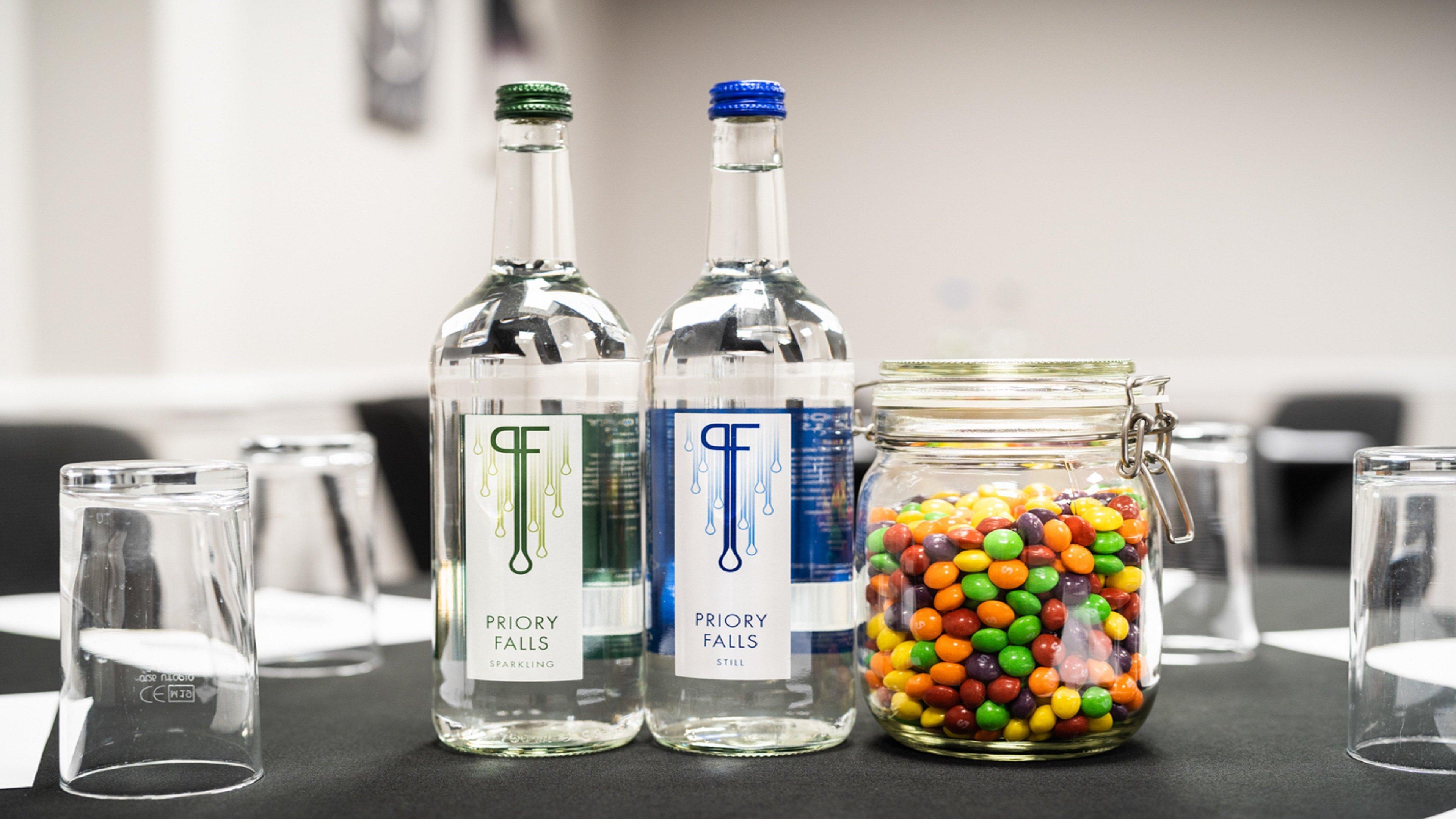 Holiday Inn London Luton Airport By Ihg Eksteriør bilde