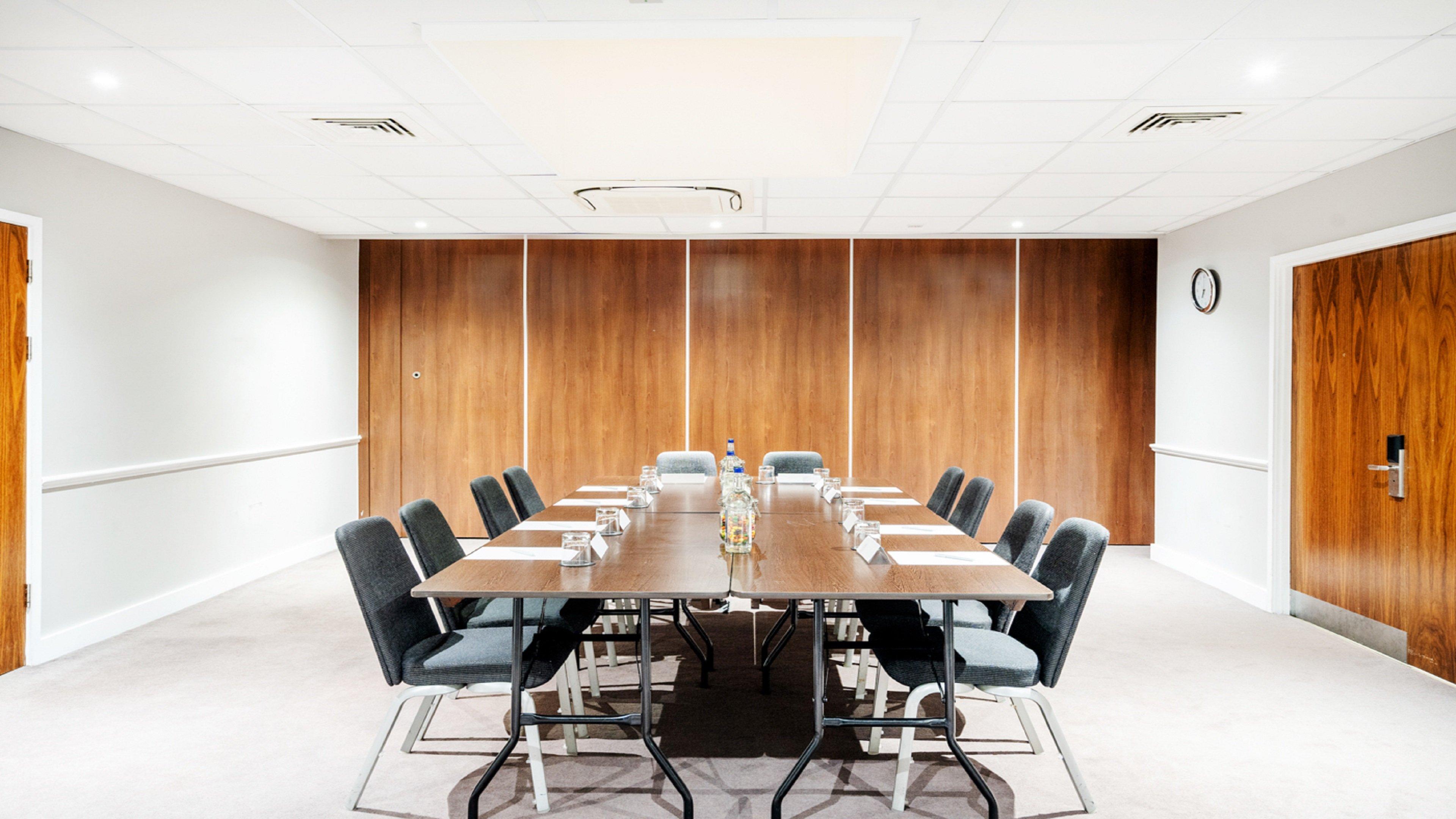 Holiday Inn London Luton Airport By Ihg Eksteriør bilde